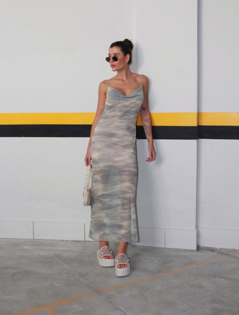 Vestido lupita na cor Tie Dye - Frente