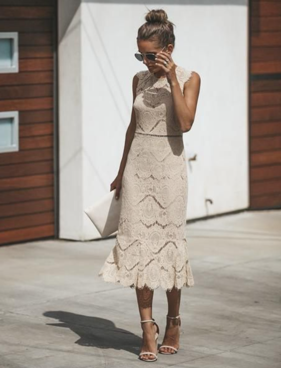 Vestido Midi de renda para casamento convidada